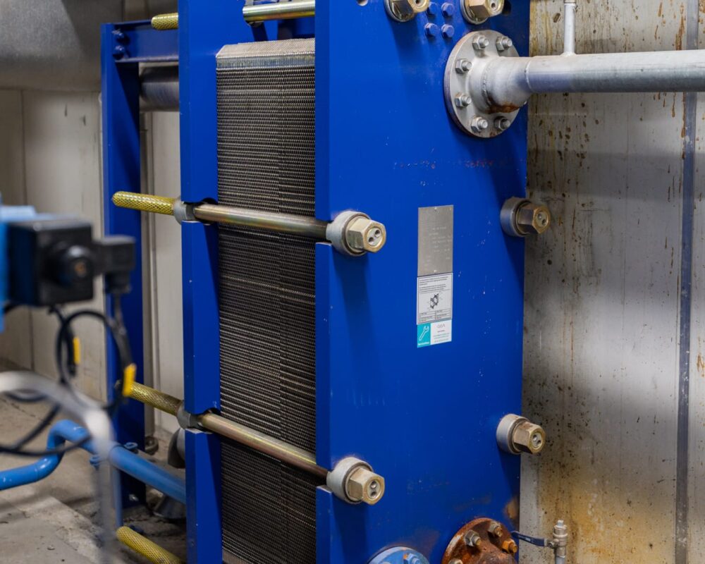 Active_Refrigeration_Case_Study_:_Alliance_Group_Mataura-Plant_Heat_Recovery_Install_1:7:26_Small_120