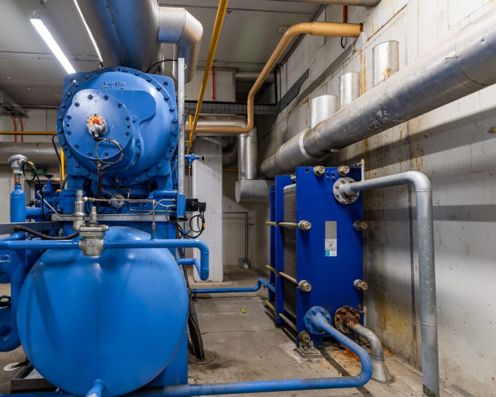 Active_Refrigeration_Case_Study_:_Alliance_Group_Mataura-Plant_Heat_Recovery_Install_1:7:26_Small_122